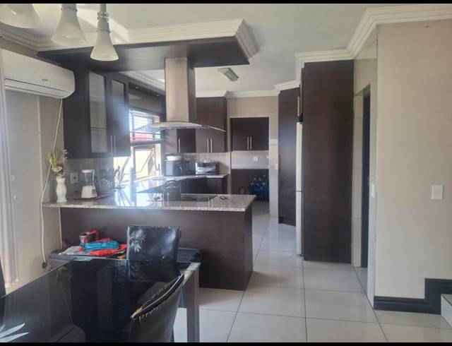 3 BEDROOM PROPERTY TO RENT IN VANDERBIJLPARK SW 5